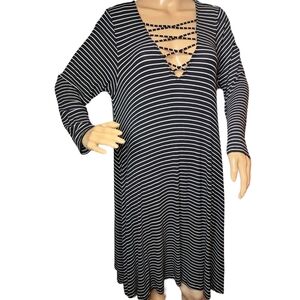 NWT American Eagle soft and stretchy jersey ribbed black/white striped dress XL.